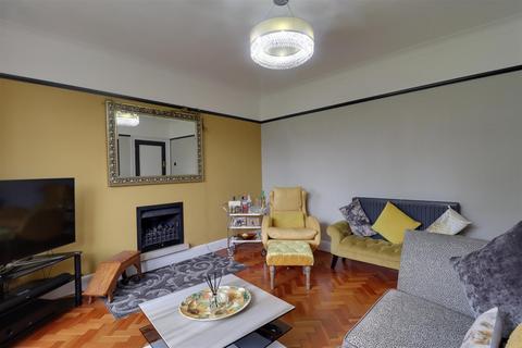 8 Berkeley Crescent, Wistaston, Crewe, CW2 6QA