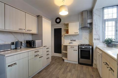 8 Berkeley Crescent, Wistaston, Crewe, CW2 6QA