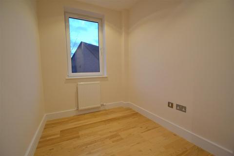 1 bedroom flat to rent, Consort Way, Horley
