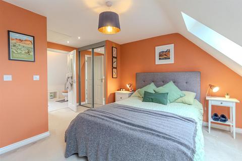 3 bedroom semi-detached house for sale, Bradstone Drive, Mapperley, Nottingham