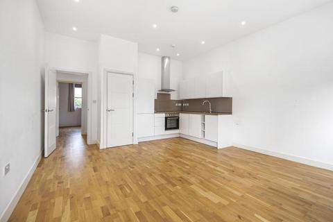 2 bedroom property for sale, High street, bath road