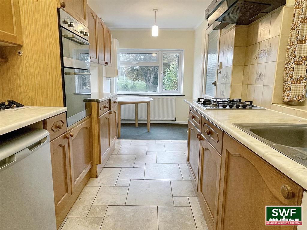 Dining kitchen