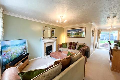 3 bedroom terraced house for sale, Royal Close, Basingstoke RG22