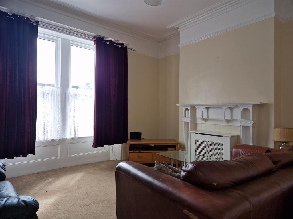 Walliscote Road, WestonSuperMare BS23 2 bed terraced house for sale £175,000
