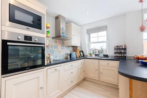 2 bedroom flat for sale, 112a Coombe Lane, West Wimbledon SW20