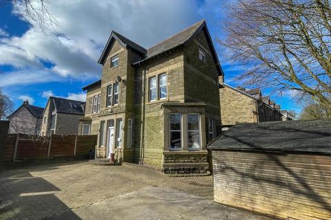 5 bedroom semi-detached house for sale, Heath Grove, Buxton