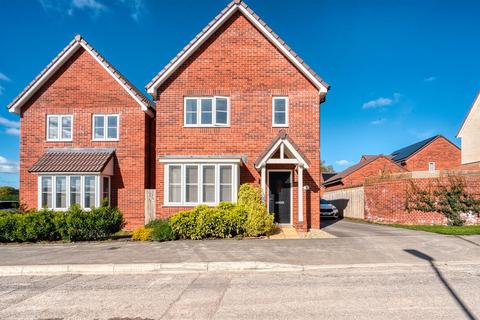 3 bedroom detached house for sale, Cosmos Drive, Bridgwater TA5