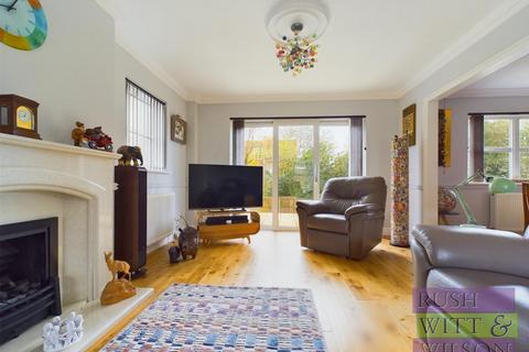 4 bedroom detached house for sale, Summer Hill, St. Leonards-On-Sea