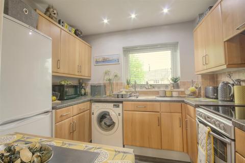 2 bedroom apartment for sale, Alexandra Court, Skipton