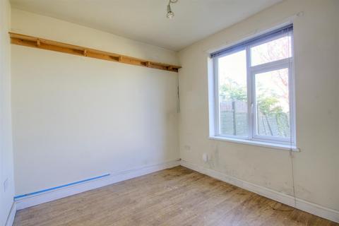3 bedroom terraced house for sale, Stone Grove, Steeton