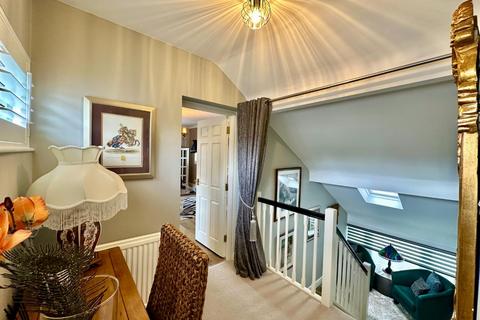 2 bedroom end of terrace house for sale, High Fellside, Kendal