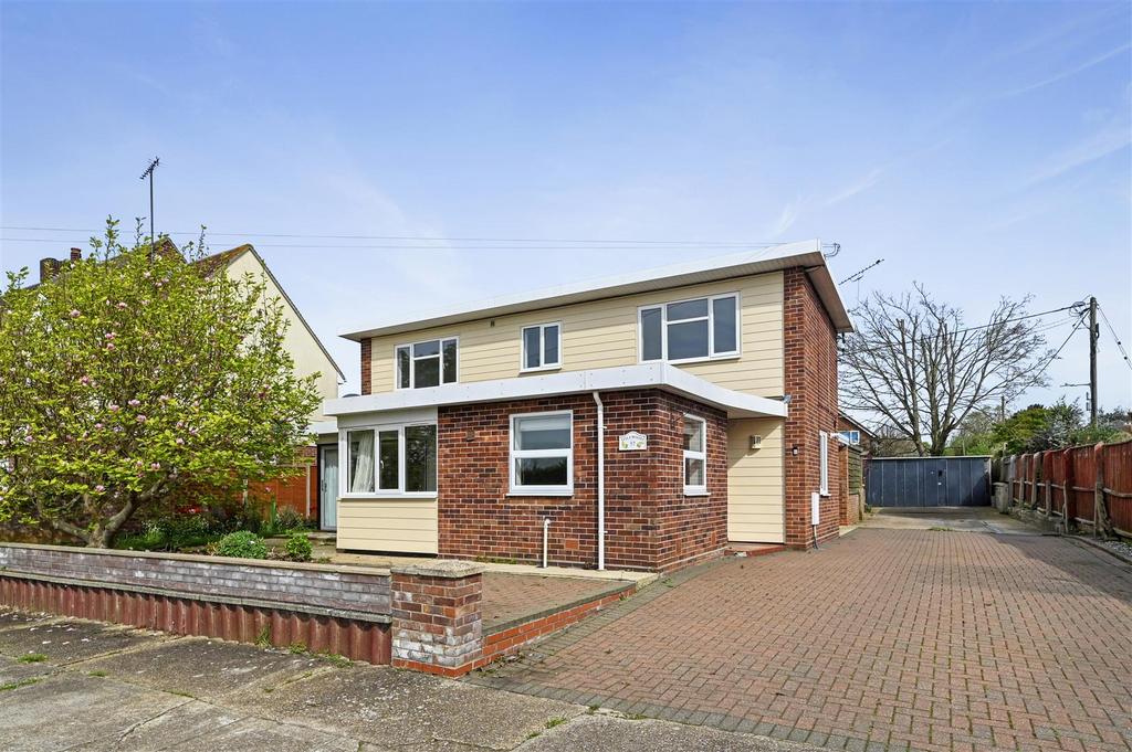 New Village, Brantham, Manningtree 4 bed detached house for sale £450,000