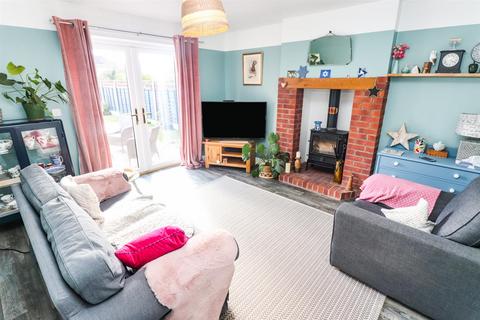 3 Bramblewood Close, Chirk Bank, Wrexham, LL14 5LP