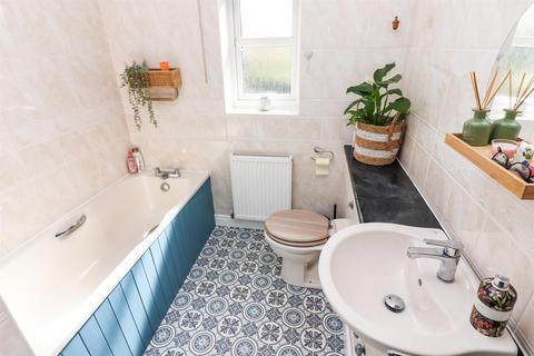 3 Bramblewood Close, Chirk Bank, Wrexham, LL14 5LP