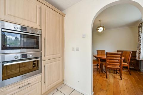 107 The Meadows, Lyndhurst, SO43 7EJ