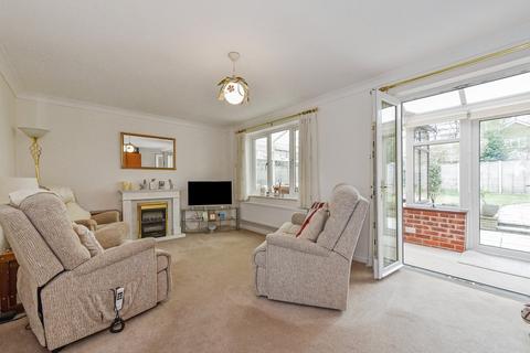 107 The Meadows, Lyndhurst, SO43 7EJ