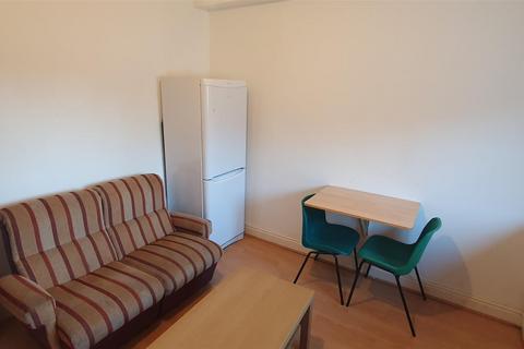 2 bedroom flat to rent, Mundy Place, Cathays, Cardiff