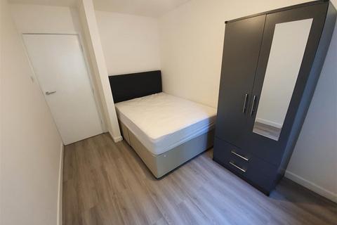 1 bedroom house to rent, Richmond Court, St. Peters Street, Cardiff