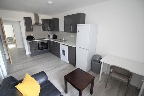 2 bedroom flat to rent, Minny Street, Cathays, Cardiff