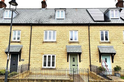 3 bedroom semi-detached house to rent, Chapel Street, Derry Hill, Calne