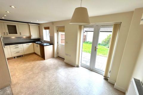 3 bedroom park home to rent, Chapel Street, Derry Hill, Calne
