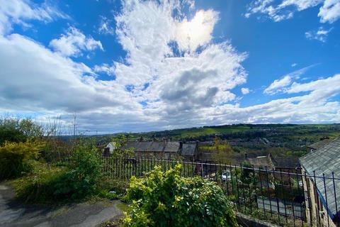 3 bedroom terraced house for sale, Knowl Bank, Golcar, Huddersfield