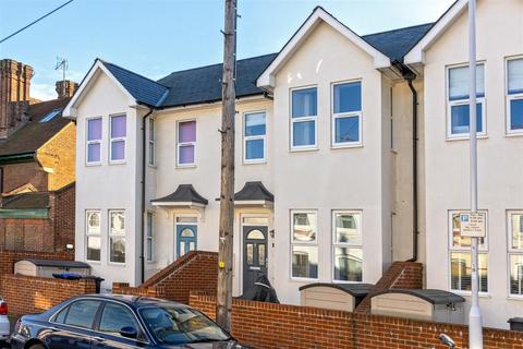 3 bedroom house to rent, Broadwater Street East, Worthing