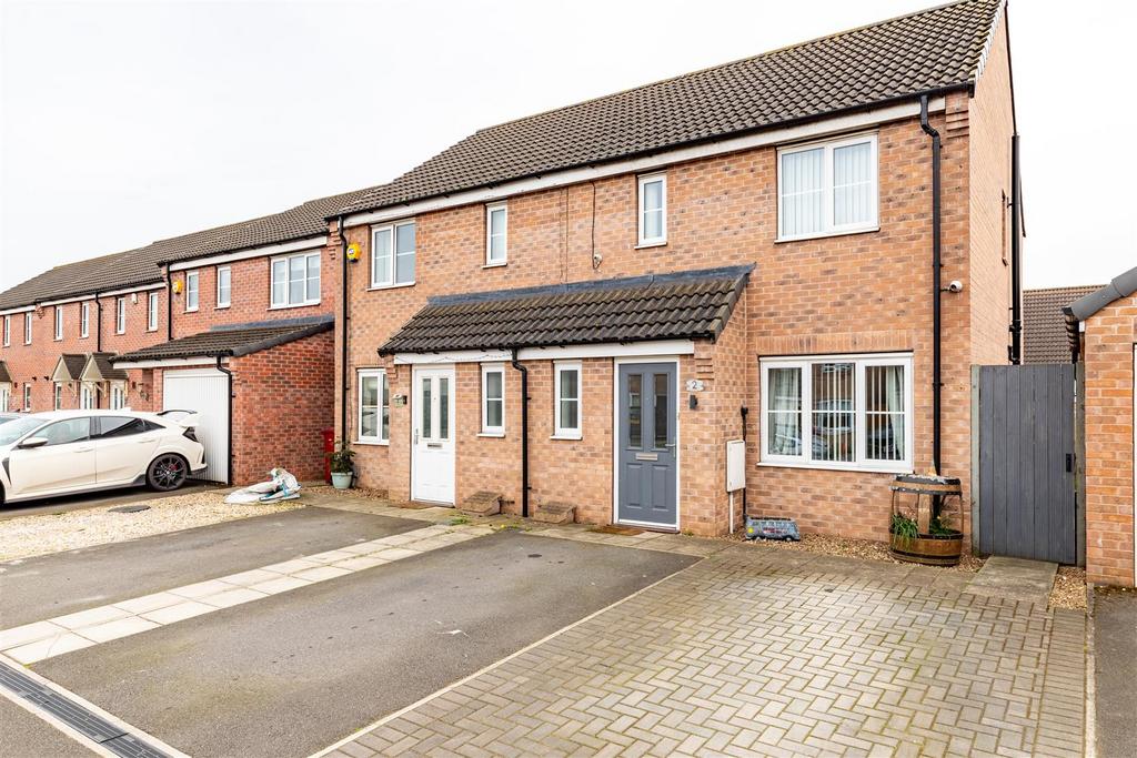 Shelduck Way, Scunthorpe 3 bed semidetached house for sale £158,500