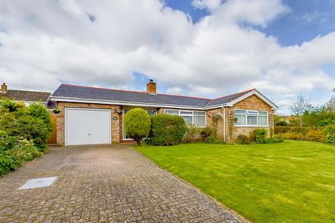 3 bedroom detached bungalow for sale, Charles Way, Malvern