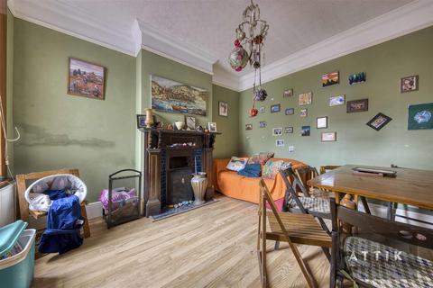 3 bedroom terraced house for sale, Alexandra Road, Lowestoft
