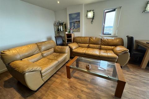 2 bedroom apartment for sale, Kings Road, Marina, Swansea