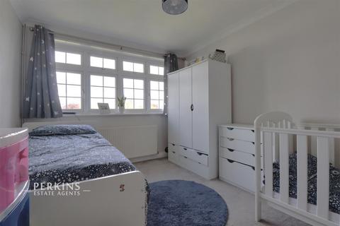 2 bedroom maisonette for sale, Greenford, UB6