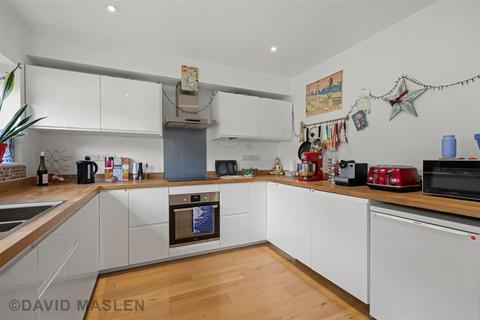 3 bedroom house for sale, Canfield Road, Brighton