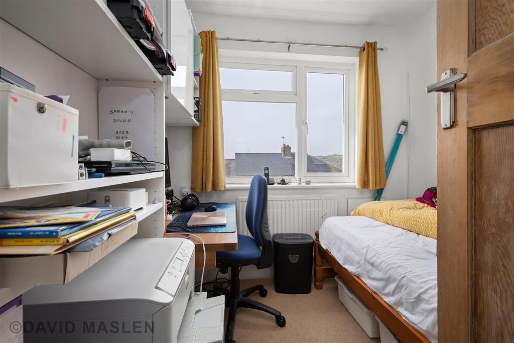 Bedroom (1).jpg