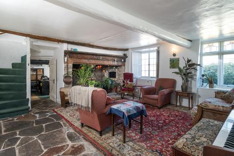 undefined, Detached 17th century cottage in the highly regarded village of Backwell