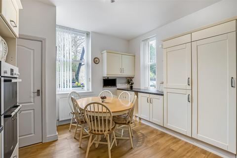 2 bedroom apartment for sale, Grove Road, Ilkley LS29