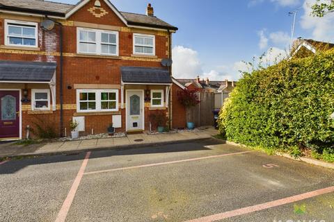 3 bedroom end of terrace house for sale, Queens Park Gardens, Oswestry
