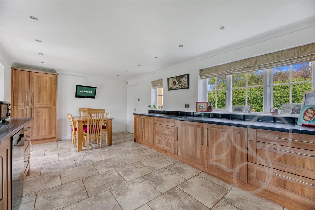 Kitchen/Breakfast Room