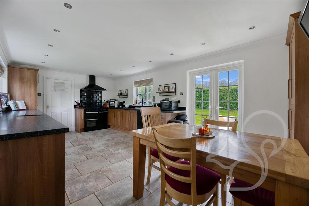 Kitchen/Breakfast Room