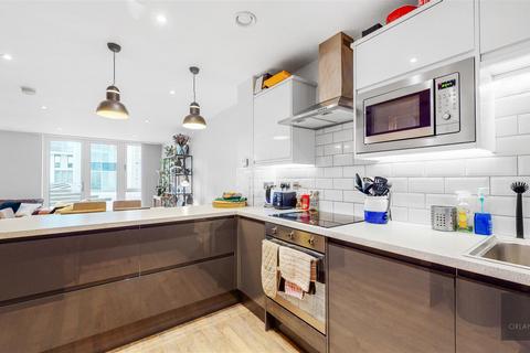 3 bedroom semi-detached house for sale, Lett Road, Clapham