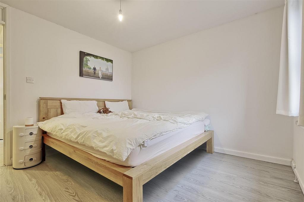 Bedroom 1 - 2.jpg
