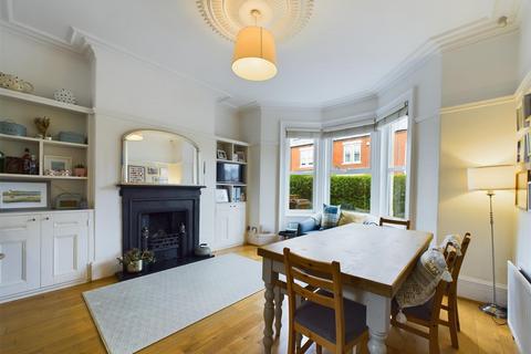 4 bedroom end of terrace house for sale, Albury Park Road, Tynemouth
