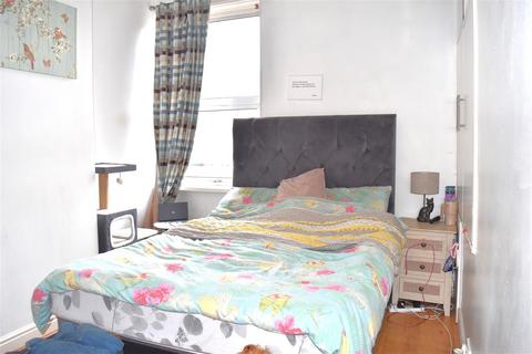2 bedroom terraced house for sale, French Street, Harrogate, HG1 4DA