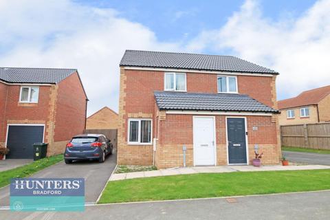 2 bedroom semi-detached house for sale, Blackthorne Close Eccleshill, Bradford, West Yorkshire, BD2 3EQ