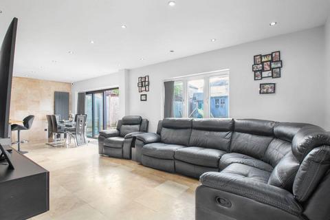 69 Glenmore Road, Welling, DA16 3BW
