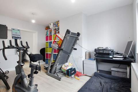 69 Glenmore Road, Welling, DA16 3BW
