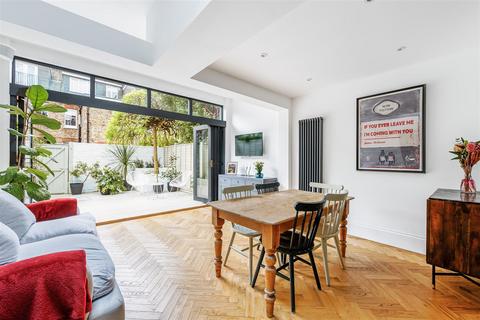 33 Devonshire Road, London, W5 4TR