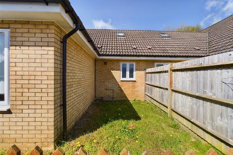 Flat 3, Beech House Waterside Close, Bewbush, Crawley, RH11 6AT