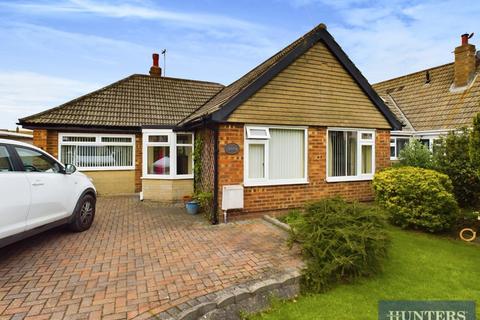 2 bedroom detached bungalow for sale, Muston Road, Filey