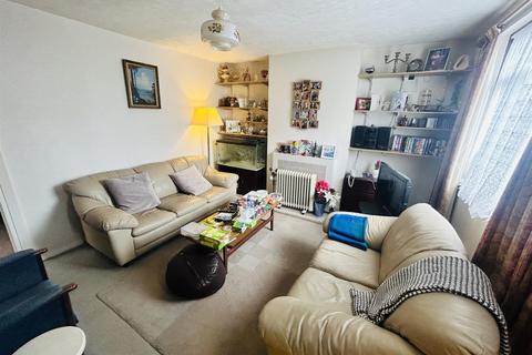 3 bedroom semi-detached house for sale, Command Road, Eastbourne BN20